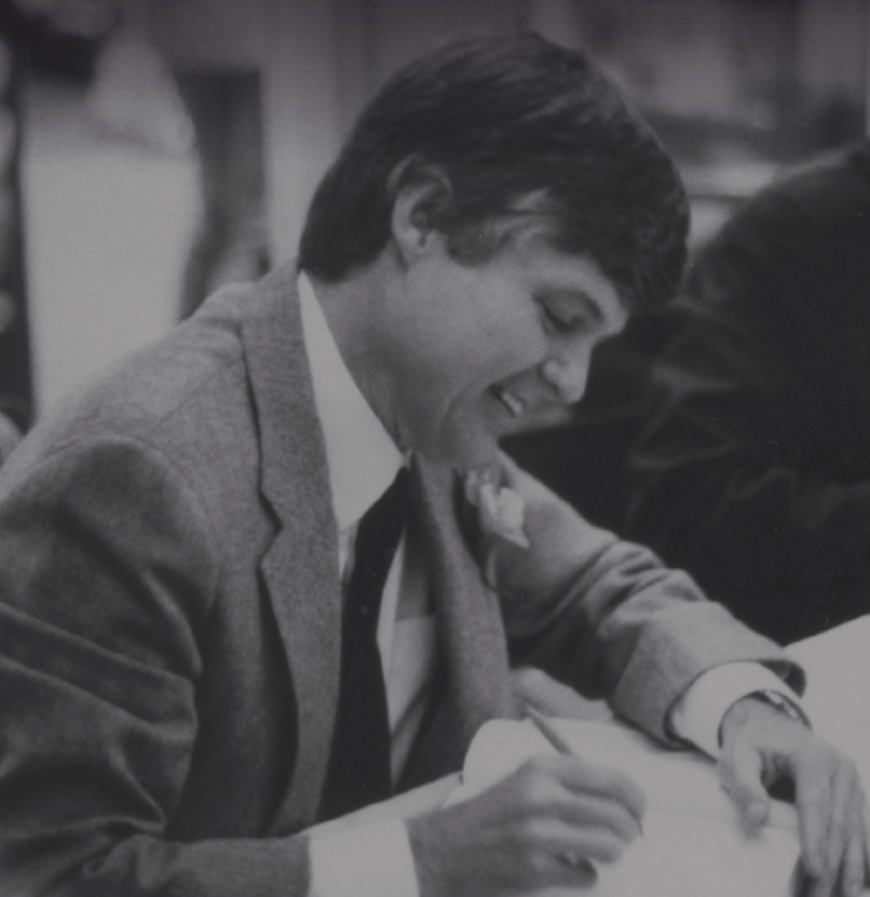 Bill Borah signing The Second Battle of New Orleans at the Garden District Bookstore, 1981. | Courtesy of Louisiana Landmarks Society