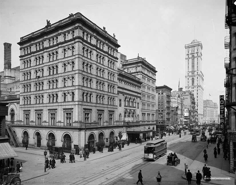 “Old” Metropolitan Opera House