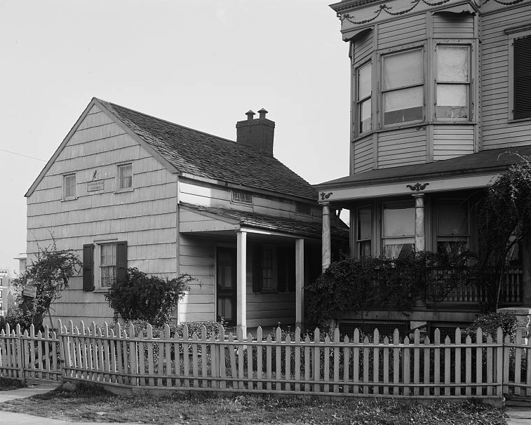 Edgar Allan Poe Cottage